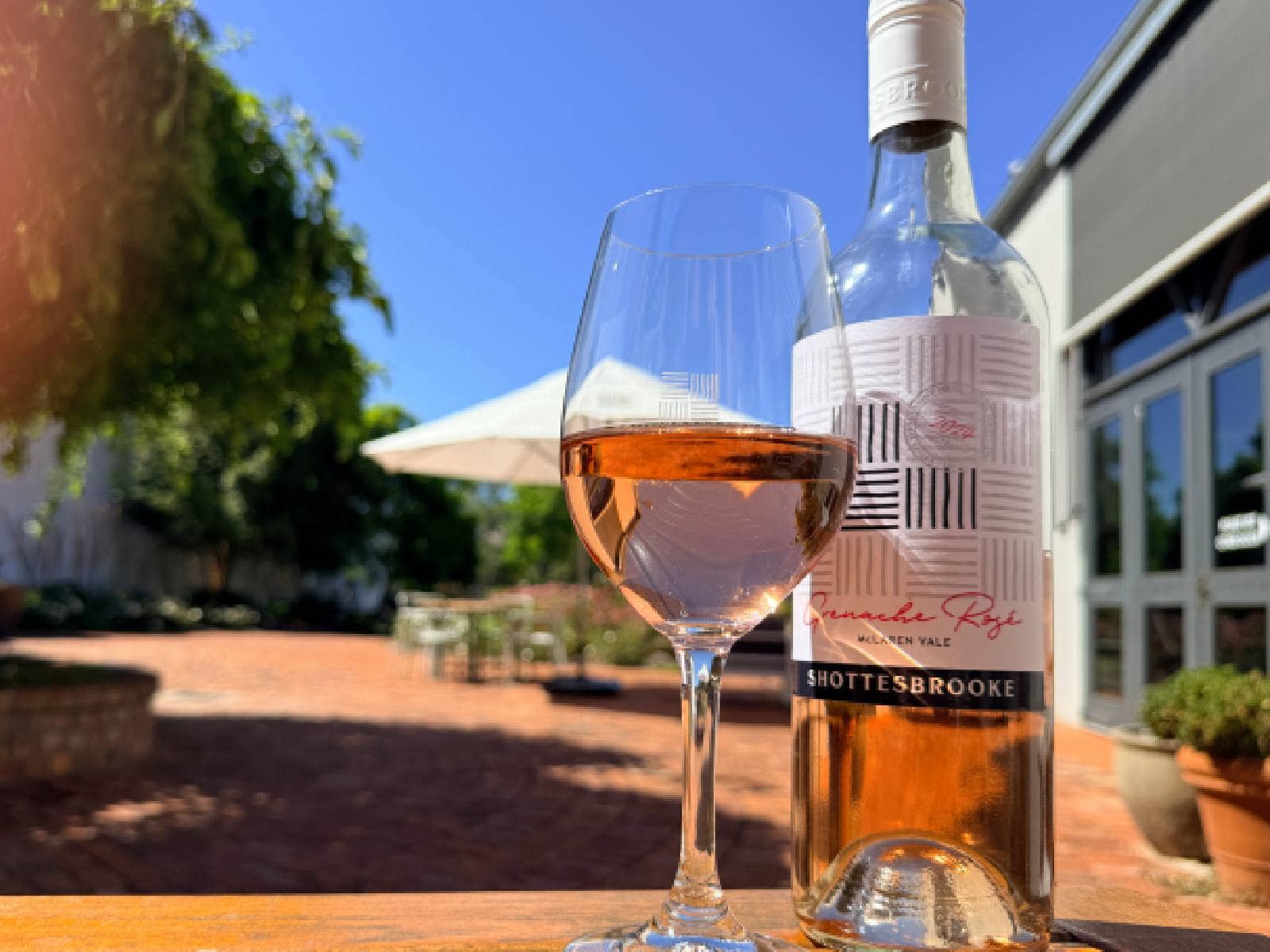 Shottesbrooke Wine 1600x1200 165kb